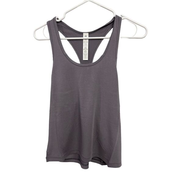 Alo Yoga All Day Tank Size XS Fog Color NWT ( Extra Small) - Picture 4 of 8